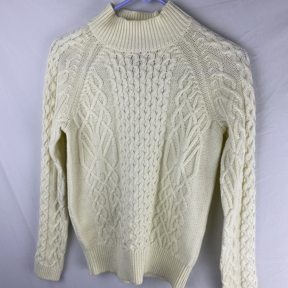 Preswick&Moore Women’s Petite PM Cable Knit Pullover Sweater